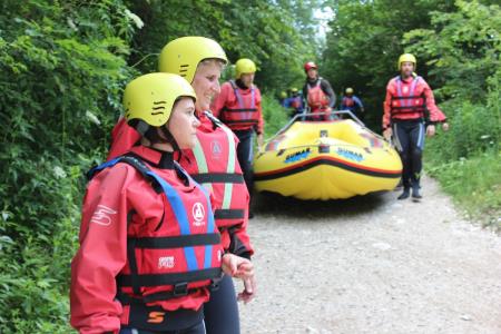 TUDI SLEPI IN SLABOVIDNI NA RAFTINGU PO SOČI4